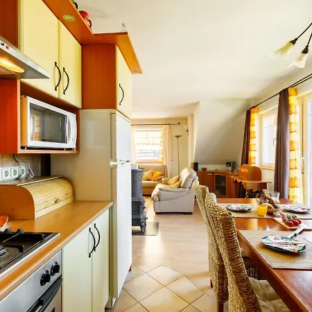 Διαμέρισμα Bocskai By Interhome Balatonszárszó